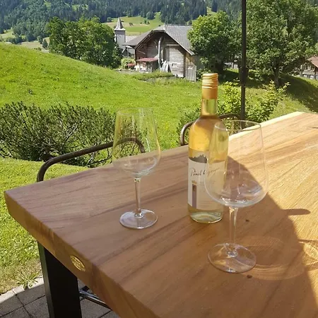 Chalet Lauenenhorn Διαμέρισμα *
