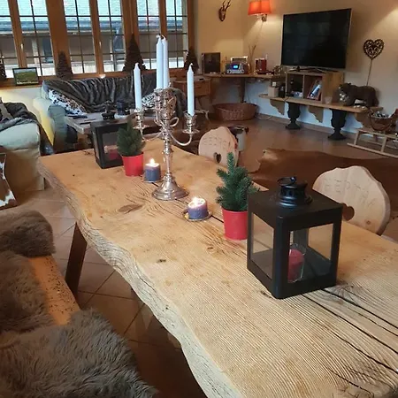 Chalet Lauenenhorn アパート Lauenen